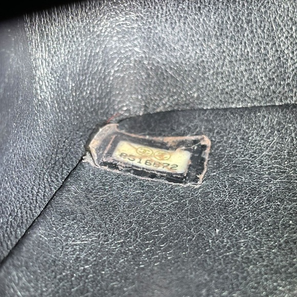 Chanel medium caviar classic bag - Picture 10 of 12